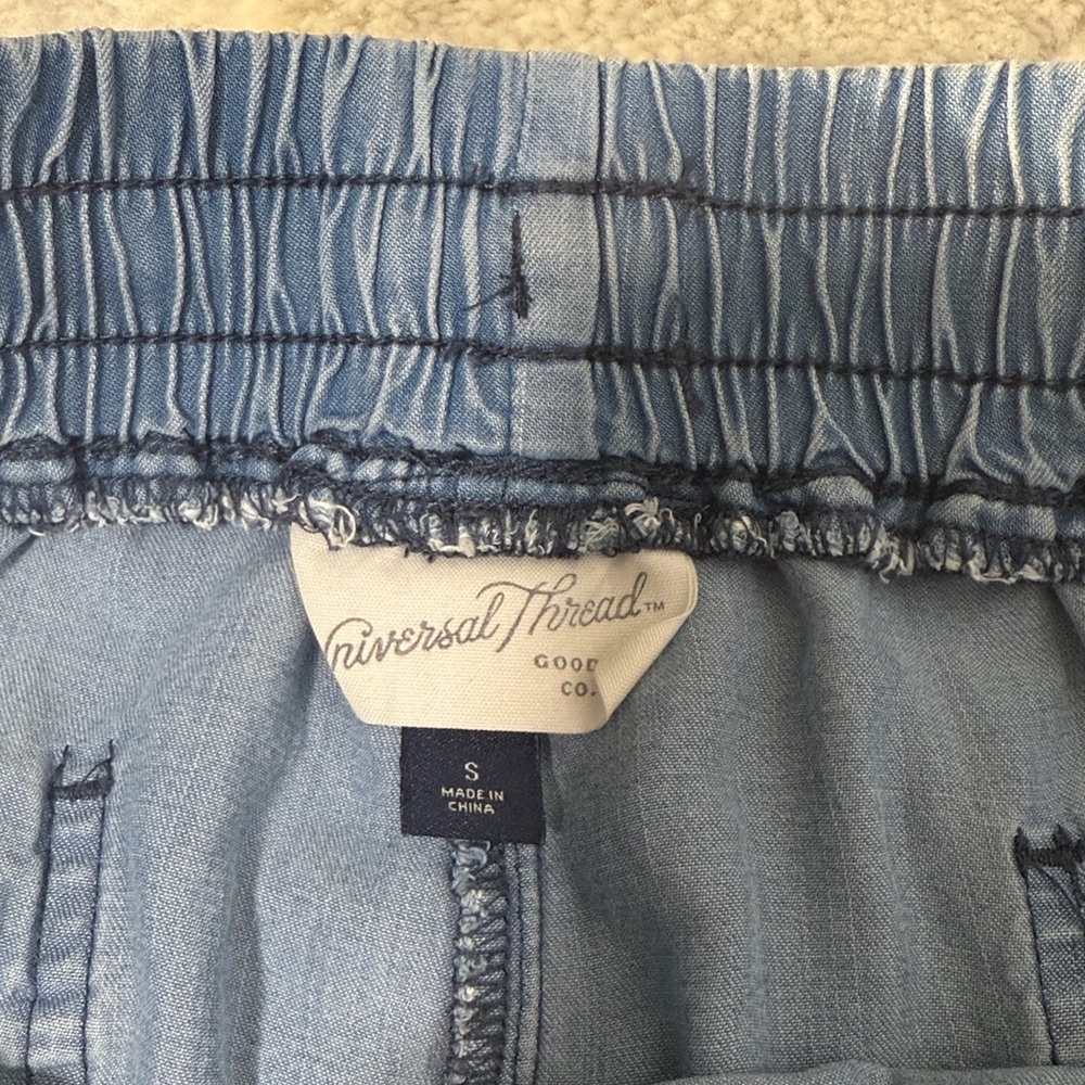Universal Thread Light Blue Cargo Mid Rise Shorts - Picture 8 of 9